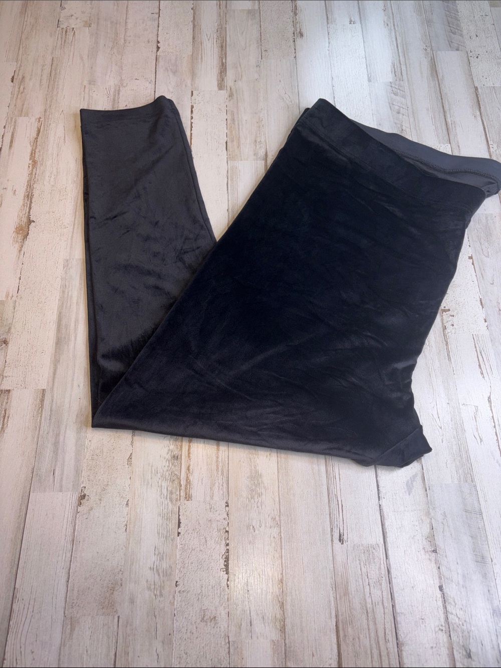Old Navy Women's Velvet Leggings Full Length Plus Size 4X - Picture 3 of 10